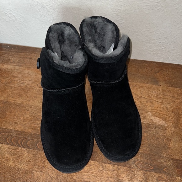 Shearling boots New - Picture 3 of 6